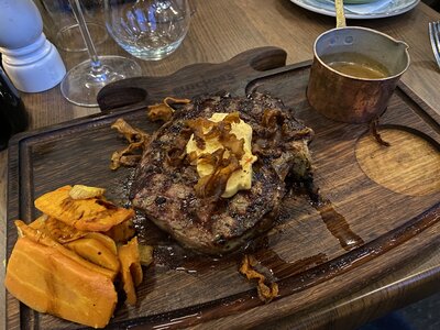 Eating a steak in Gävle