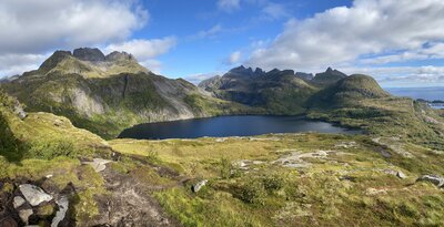 A wide angle view of Stuvdalsvatnet