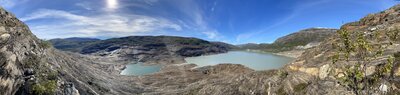 Beautiful weather - overview shot of the smelting water lakes