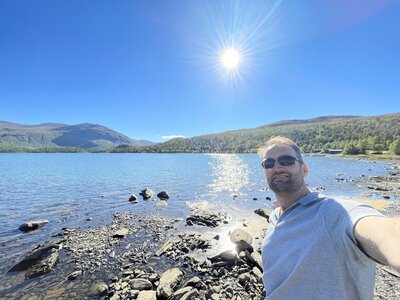 0.5-Selfie of Paul at Nedre Sjodalsvatnet in Tessanden