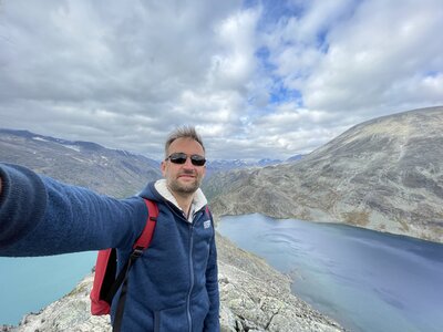 0.5-Selfie of Paul on the Besseggen ridge