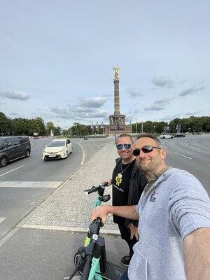 Paul and Pim at the Berlin Victory Column